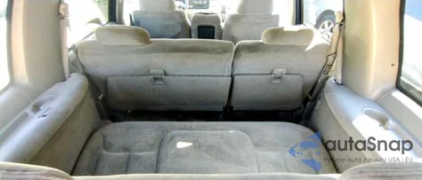 1999 GMC Suburban K2500 из США, поврежденный, VIN 3GKGK26R4XG505804